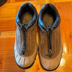 Women’s timberland shoes size 6